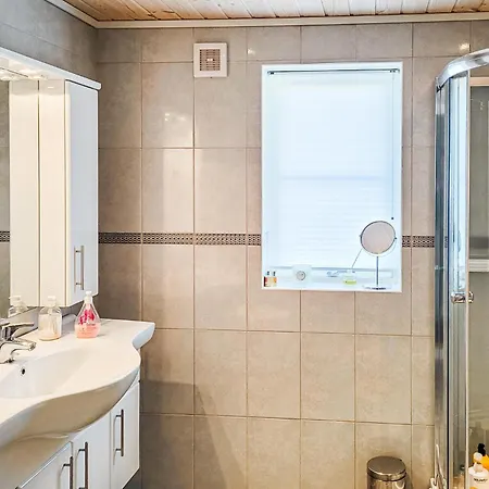 Gorgeous In With Wifi *